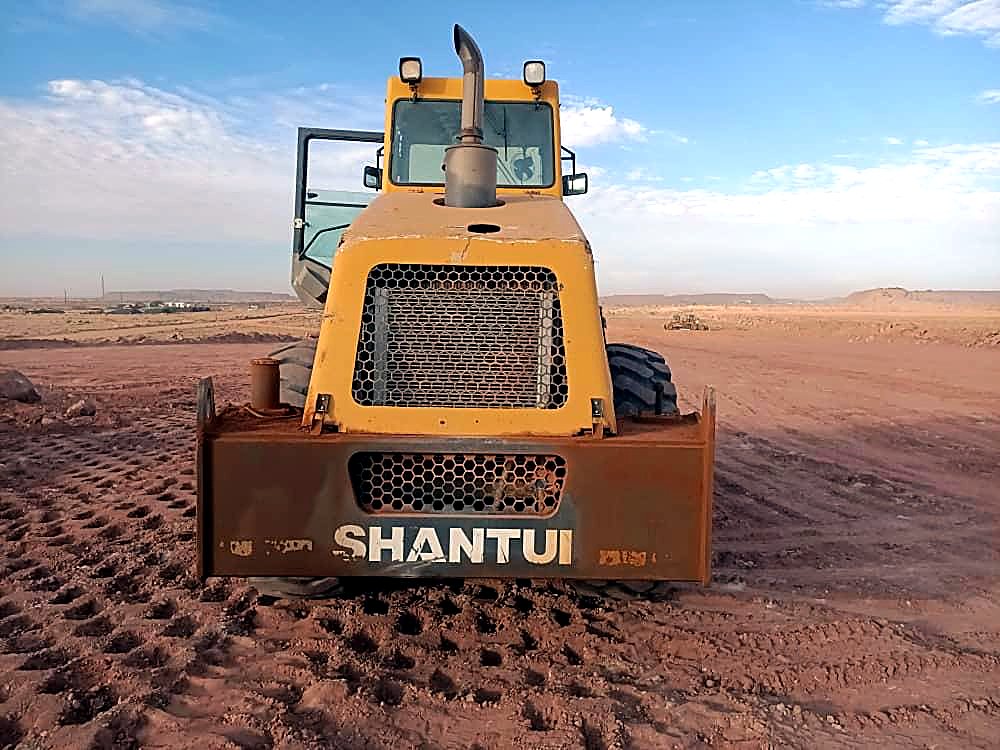 Bulldozer Shantui du parc matériel EMHL